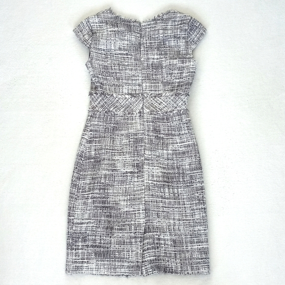 Ellen Tracy Women's Grey & White Tweed Short (Cap) Sleeve Sheath Shift Dress 2 - Picture 7 of 13